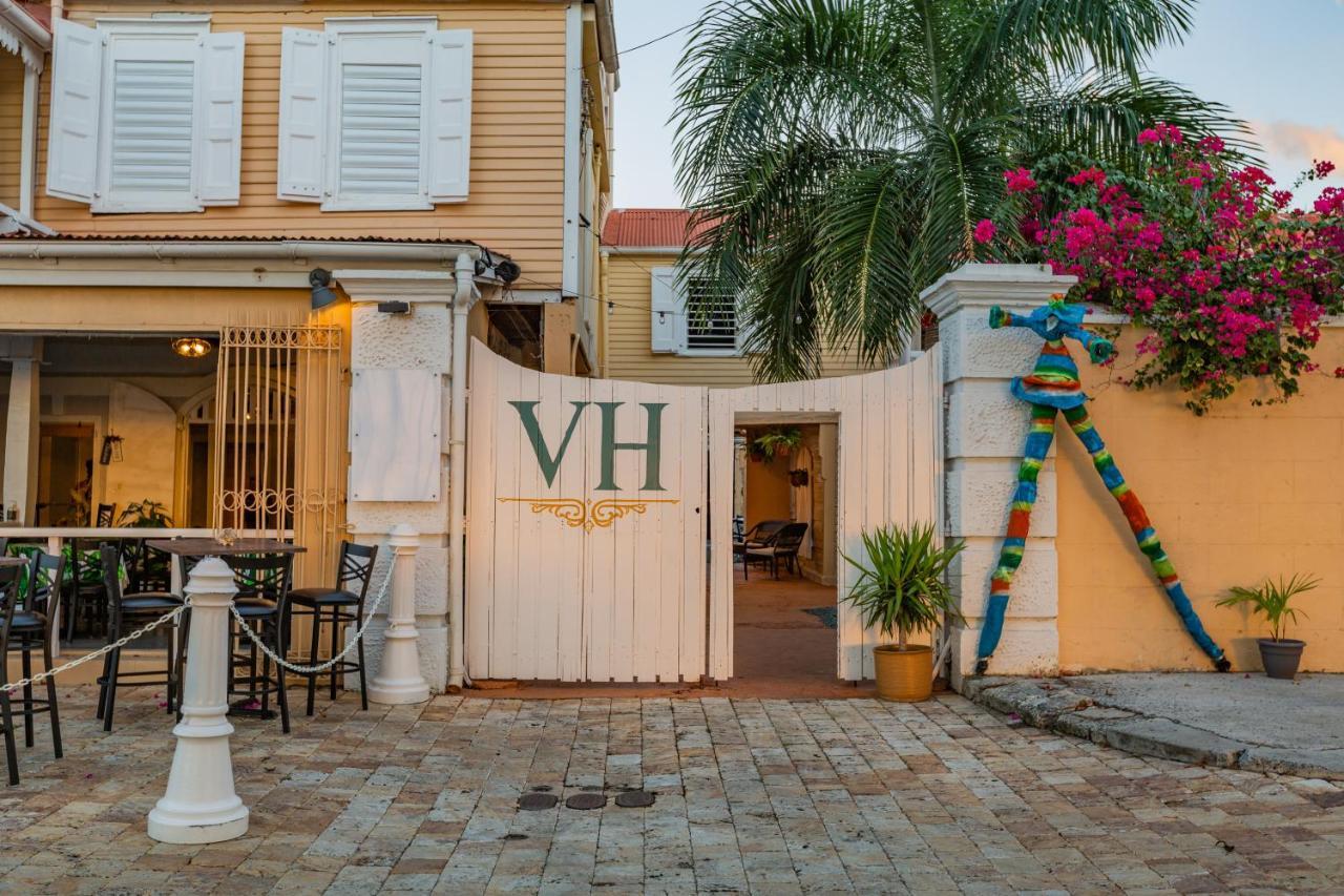 Готель Victoria House Frederiksted Екстер'єр фото