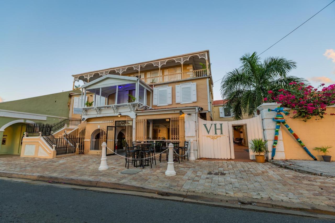 Готель Victoria House Frederiksted Екстер'єр фото