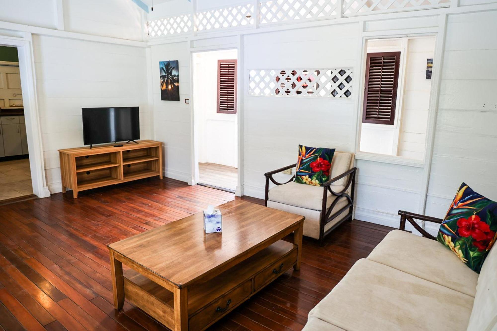 Готель Victoria House Frederiksted Екстер'єр фото
